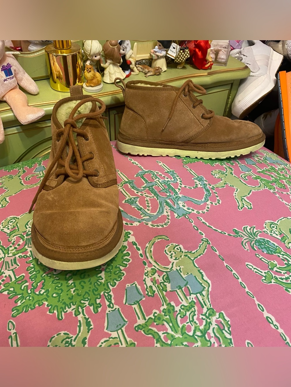 UGG neumel chestnut brown chukka boot size 8